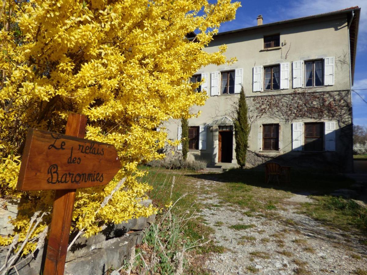 Hotel Le Relais Des Baronnies Montjay  Exterior foto